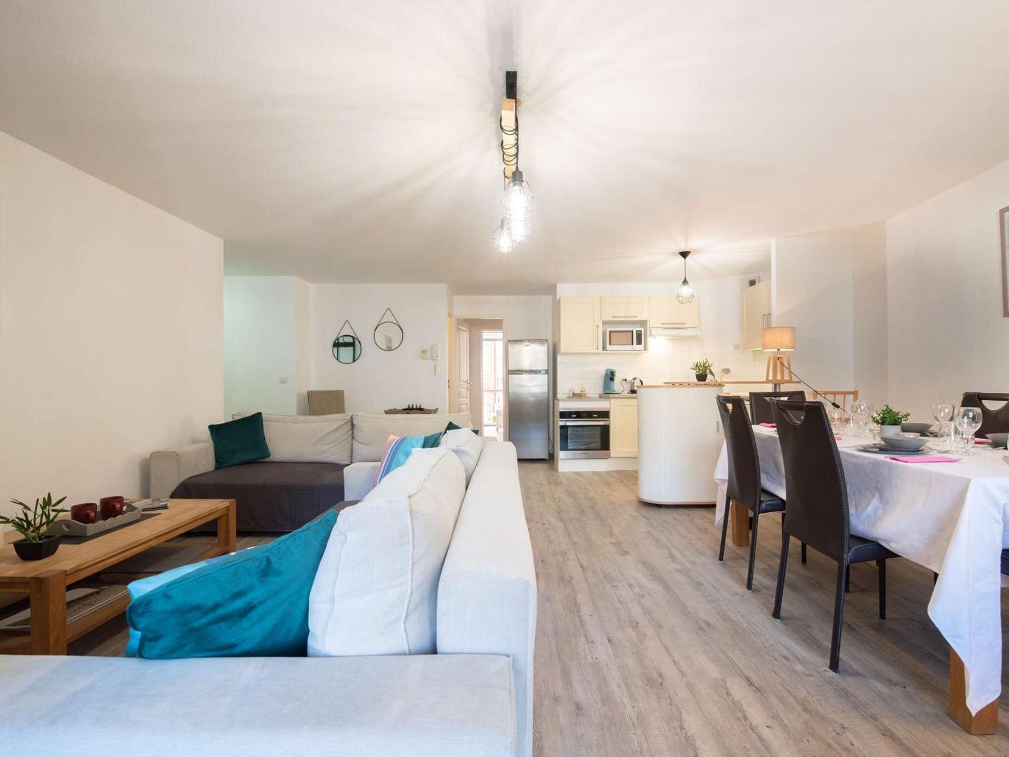Appartement 6 Pers, Centre St-Lary, 2 Ch + Cabine, Garage, Balcon, Et Ascenseur - Fr-1-296-361 생라리술랑 외부 사진